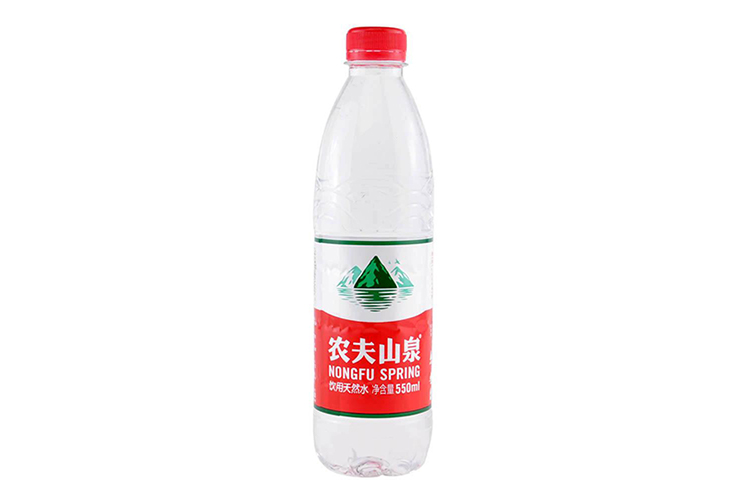 农夫山泉水 550ML